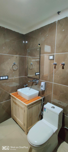 Bathroom 4, LADAKH COUNTRY INN, Leh