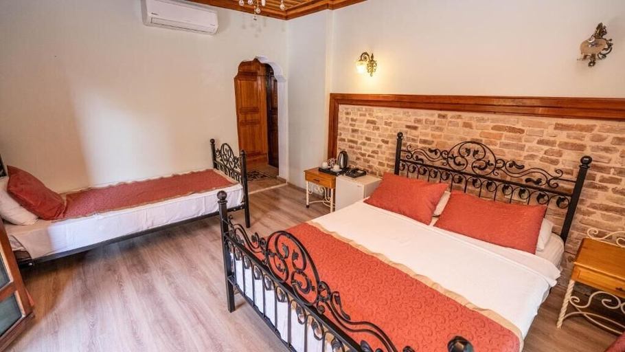 Bedroom 3, Antalya Inn Hotel, Antalya