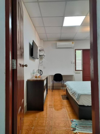 Bedroom 14