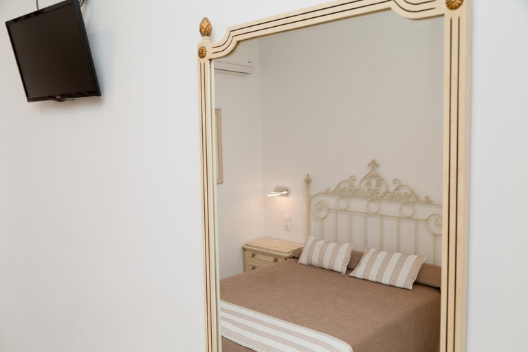 Bedroom 4, Hotel Maritimo, Alicante
