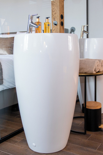 Bathroom 3, Quay17, West-Vlaanderen