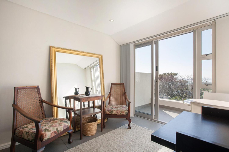 Others 4, 20 Belladonna Avenue Vredehoek, City of Cape Town
