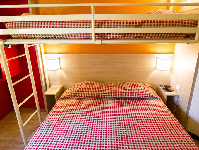 Bedroom 16
