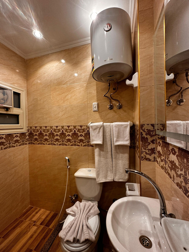 Bathroom 5, Pyramids On The Spot View, Unorganized in Al Jizah
