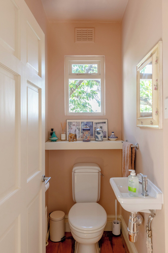 Bathroom 4, Beautiful Family-Friendly 3BD House - North Sheen, London