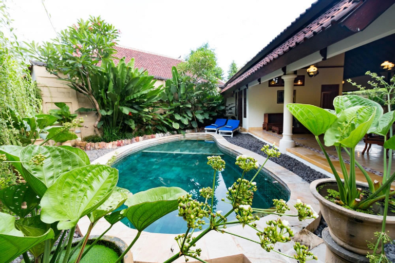 Swimming Pool 10