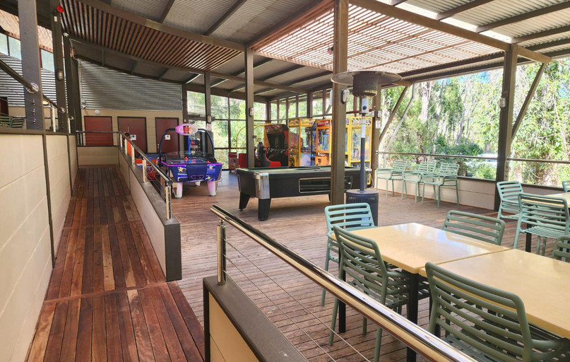 Food & Drinks, Sunset Ridge Retreat Villa, Maryborough