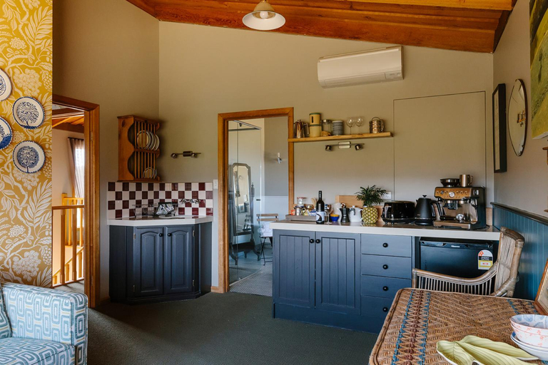 Others 4, Shaws Road Winery B&B, Nillumbik Bal