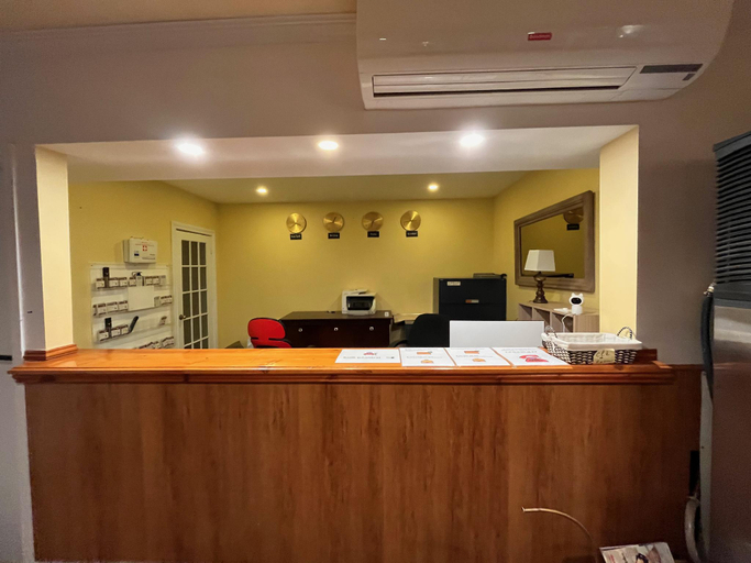 Reception, Hotel Cowansville, Brome-Missisquoi