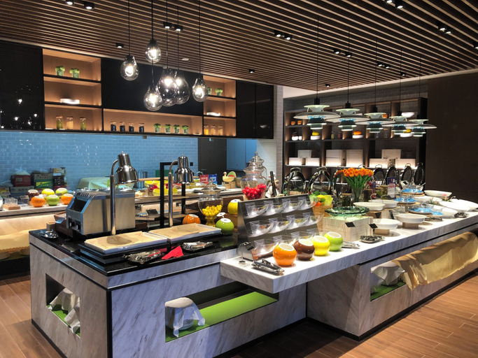 Food & Drinks 4, Hampton by Hilton Wuhan Zhongnan, Wuhan