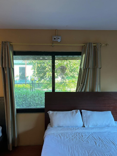 Bedroom 3, Jungle Side Luxury Hotel, Lumbini