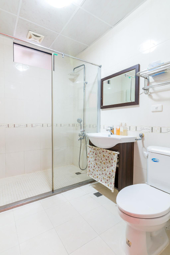 Bathroom 4, Heng Bin Bed and Breakfast, Taitung