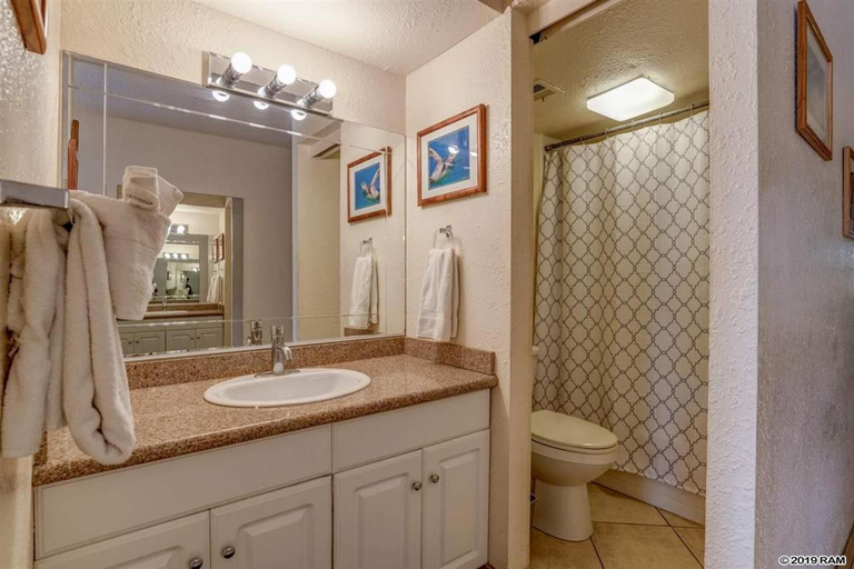 Bathroom 4, Lahaina Wonderful Condos, Maui