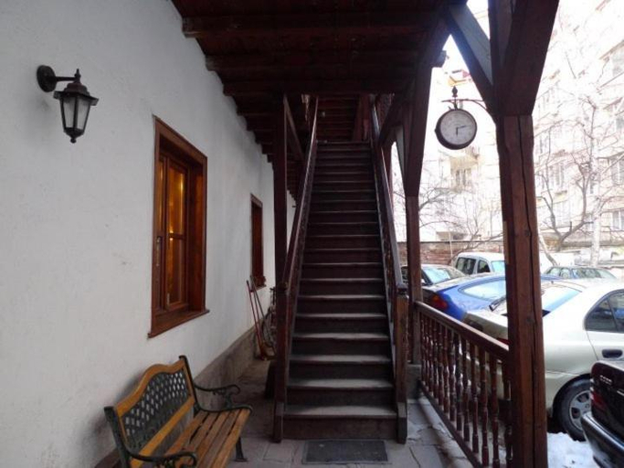 Others 5, Hostel Mostel Sofia, Stolichna