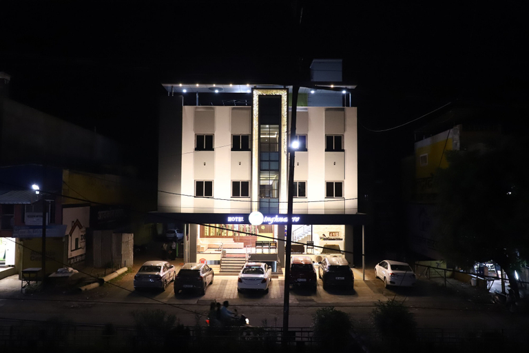 Exterior & Views 2, Hotel Singhnature, East Nimar