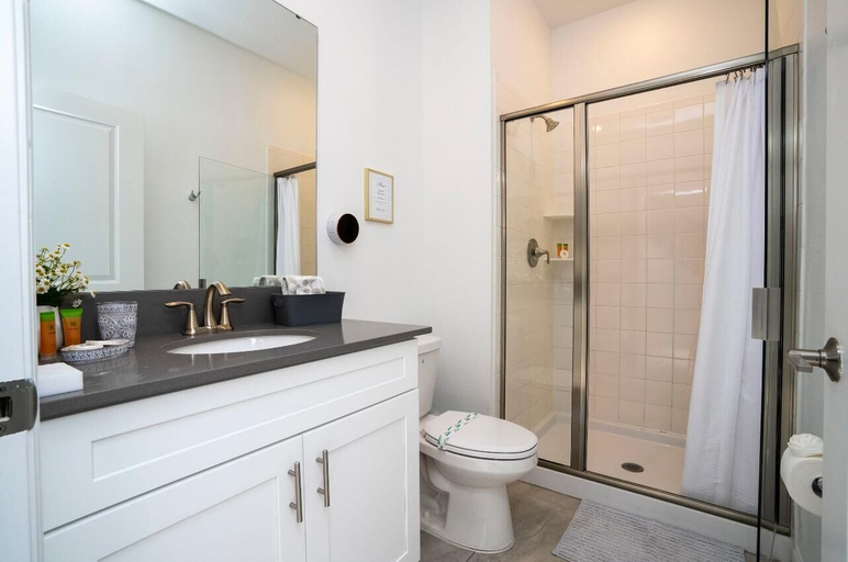 Bathroom 4, Storey Lake Resort, Private Pool, Near Famous Attractions!!, Osceola