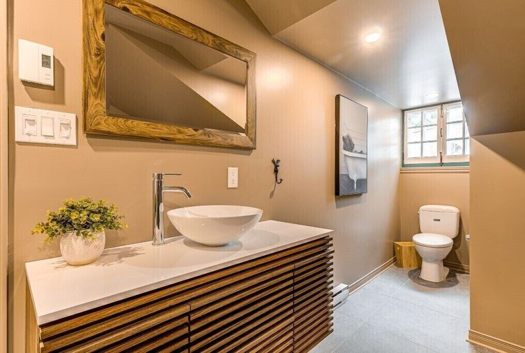 Bathroom 4, St. Ursule Two-Storey Oasis, Communauté-Urbaine-de-Québec