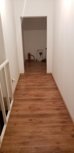 Others 5, Residence Mantekila, Hainaut
