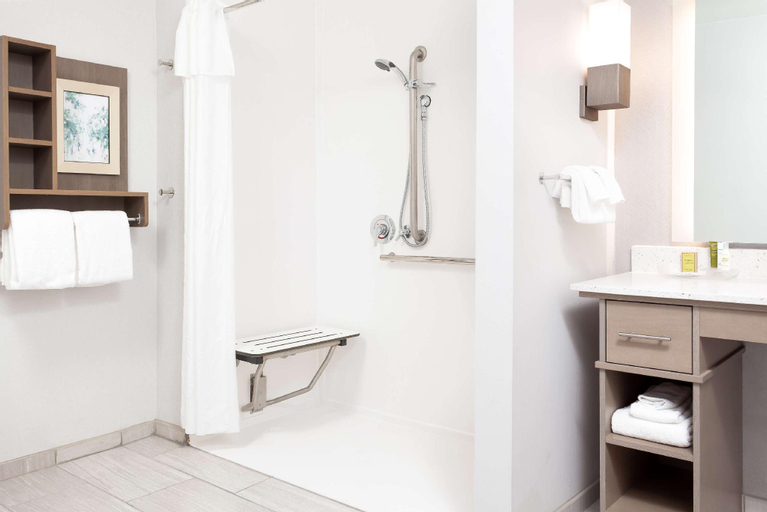 Bathroom 4