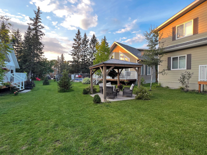 Exterior & Views 2, Geiler Corner Resort, Division No. 17