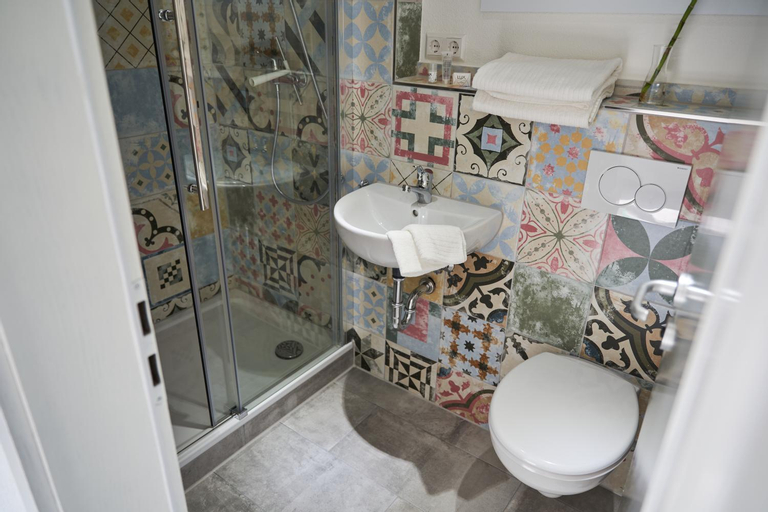 Bathroom 4