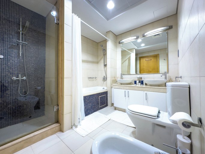 Bathroom 4, Bright 2BR Apartment with Garden View, Dubai