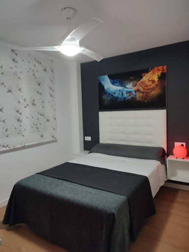 Bedroom 2, PARQUE DEL MEDITERRANEO, Málaga