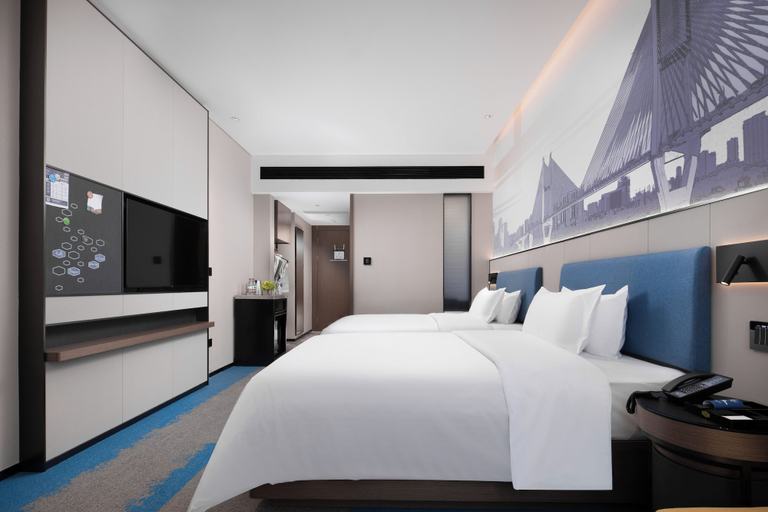 Bedroom 2, Hampton by Hilton Wuhan Zhongnan, Wuhan
