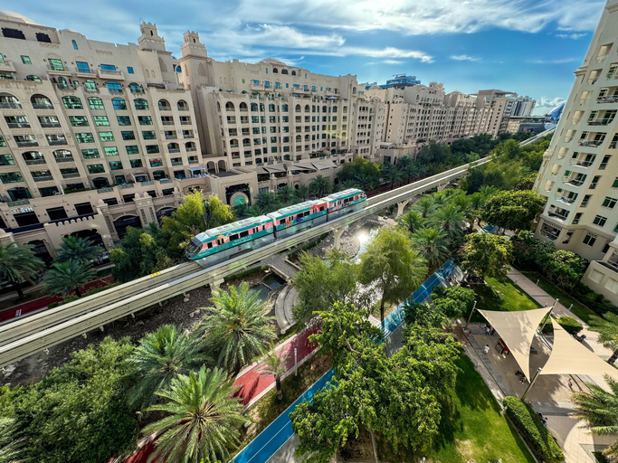 Exterior & Views, Bright 2BR Apartment with Garden View, Dubai