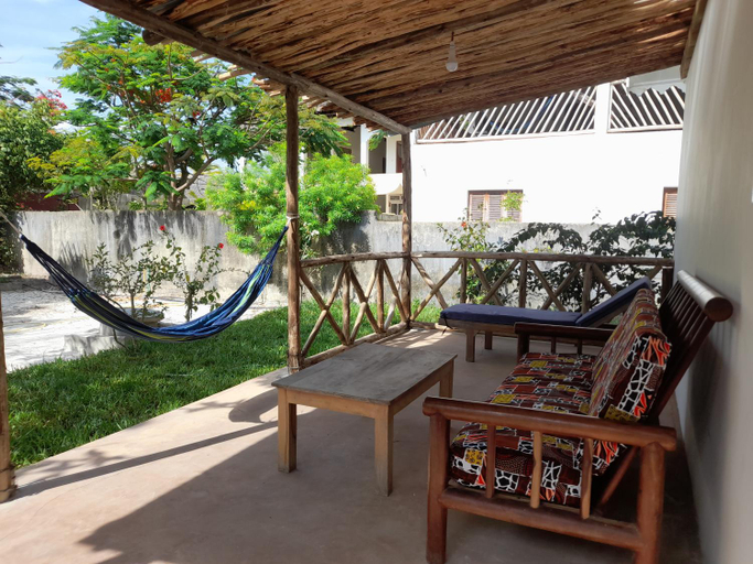 Others 5, Culture's apartment, Kusini