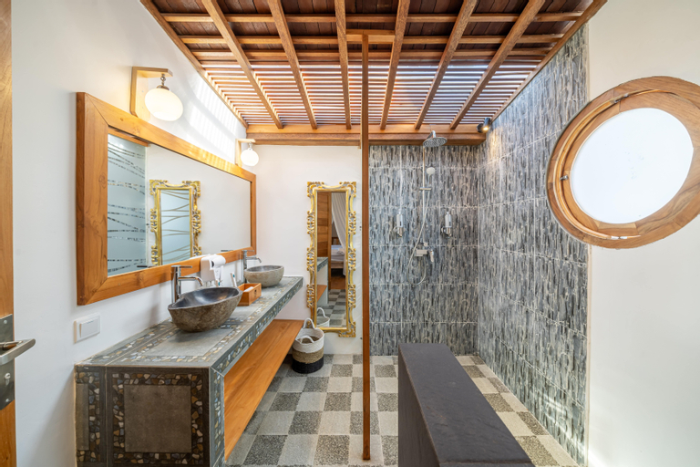 Bathroom 3