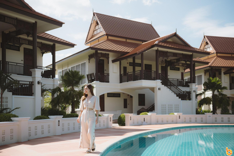 Swimming Pool 11