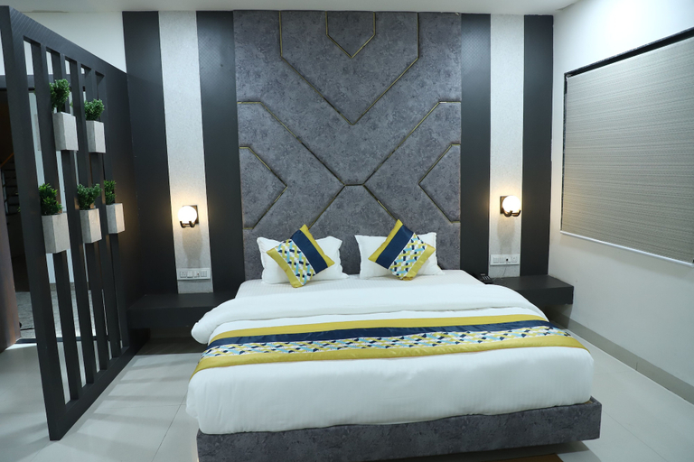 Bedroom 4, Hotel Singhnature, East Nimar