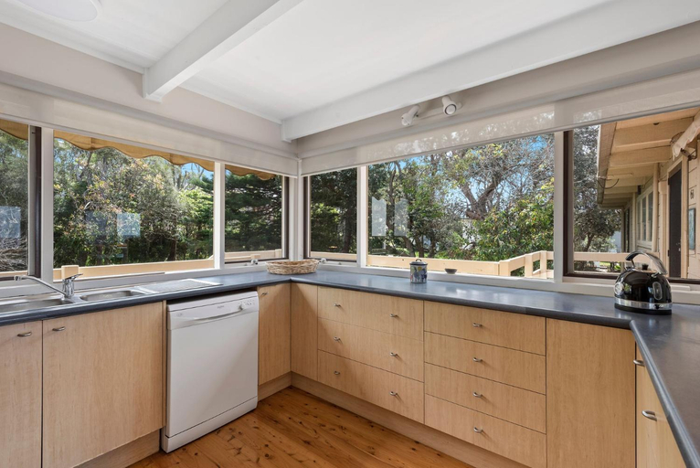 2, Surfside on Mollymook Beach, Shoalhaven - Pt B