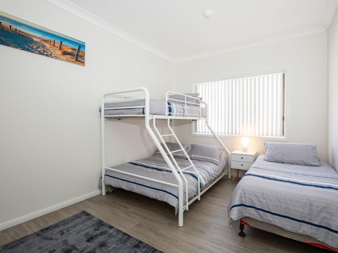 Others 5, Bayview I Absolute Waterfront with Jetty I 5 Mins to Hyams Beach, Shoalhaven - Pt B