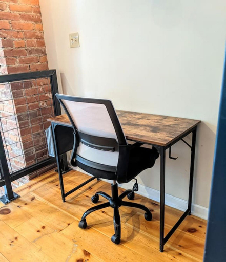 Others 4, HostWise Stays - The Ocala - Free Parking, Cool Space, Spiral Stairs, Allegheny