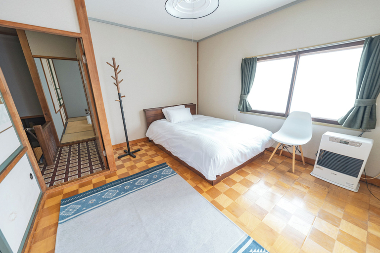 Bedroom 2, Motomachi House, Furano