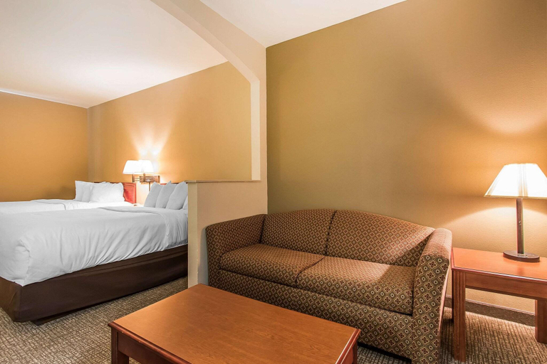 Bedroom 3, Quality Suites New Iberia, Iberia