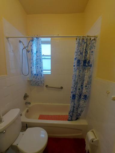 Bathroom 3, Crsytal Chateau Room Rental, New York