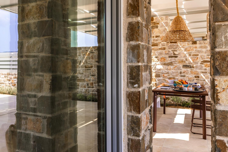 Food & Drinks 4, Orelia Luxury Villas, South Aegean