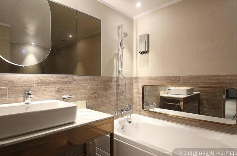 Bathroom, Newmond Hotel, Nowon