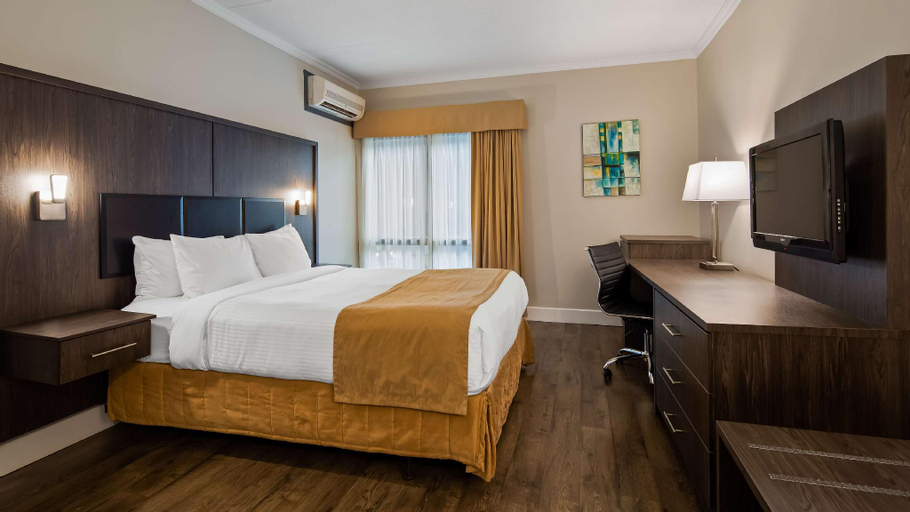 Bedroom 12