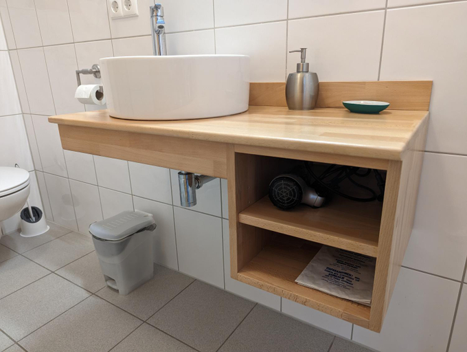 Bathroom 2, Pension Victoria, Rastatt