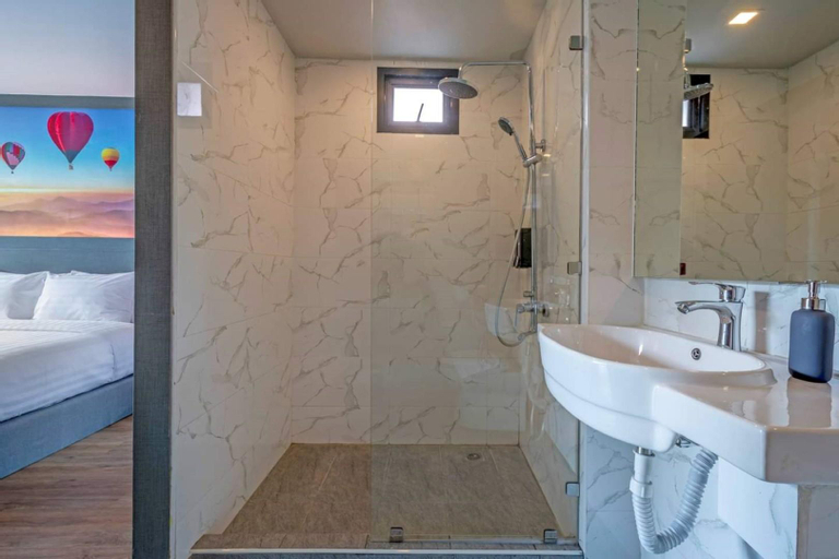 Bathroom 5