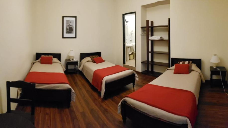 Bedroom 2, Hotel Naira, Pedro Domingo Murillo