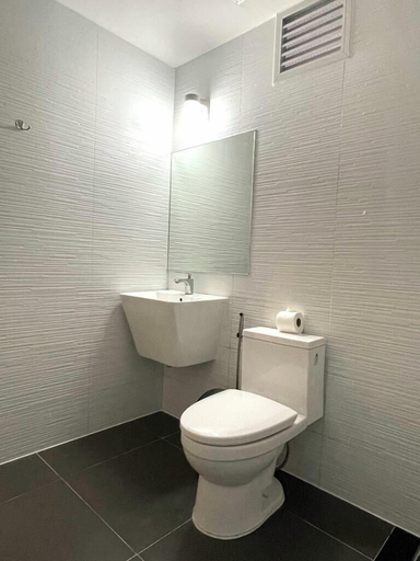 Bathroom 3, Maganda Hotel-San Fernando, Bacolor