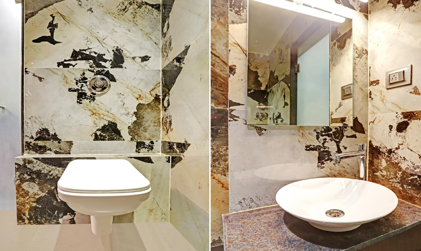 Bathroom 4, Treebo Risha, Chandrapur