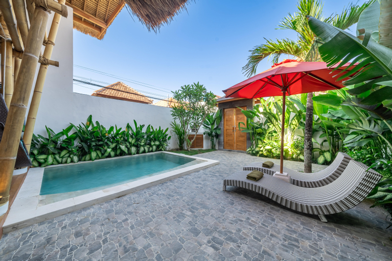 Swimming Pool 10