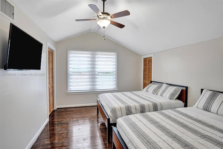 Others 1, Beach House w/ Heated Pool, Broward