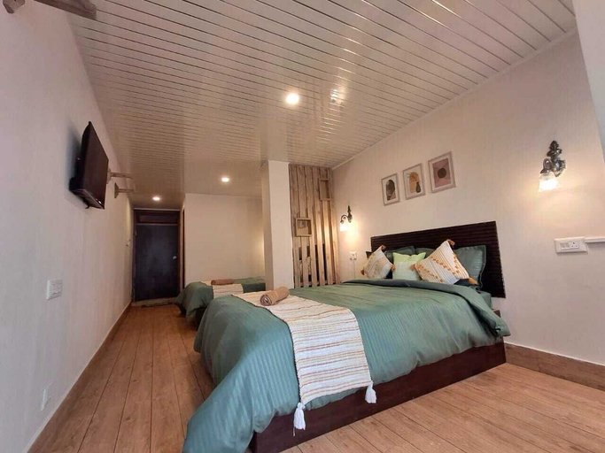Bedroom 1, Monratino Himadrie, Darjiling